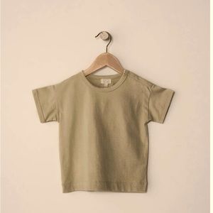 1 chenille kids box T-shirt by The simple folk size 9-10 unisex